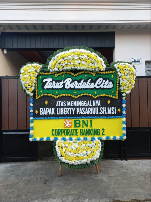 Papan Bunga Duka di Kaligangsa