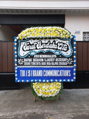 Papan Bunga Duka di Kaligangsa